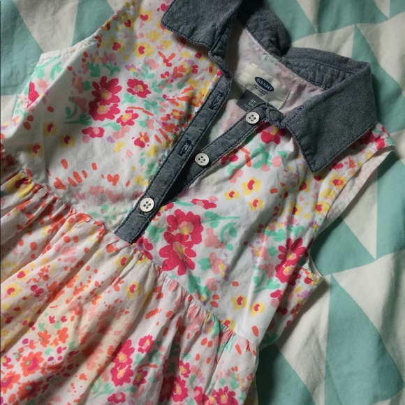 5T Old Navy Spring flower Dress - Picture 2 of 3